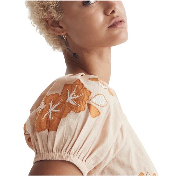 MADEWELL Women’s Boho Peach and Gold Floral Appliqué Puff Sleeve Top - Picture 2 of 7